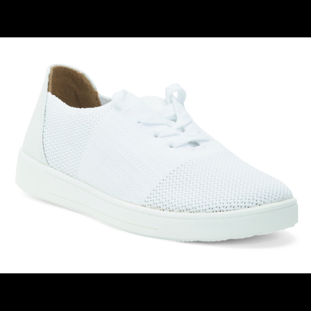 Eurosoft Comfort Flyknit Sneakers Size 7 New in box